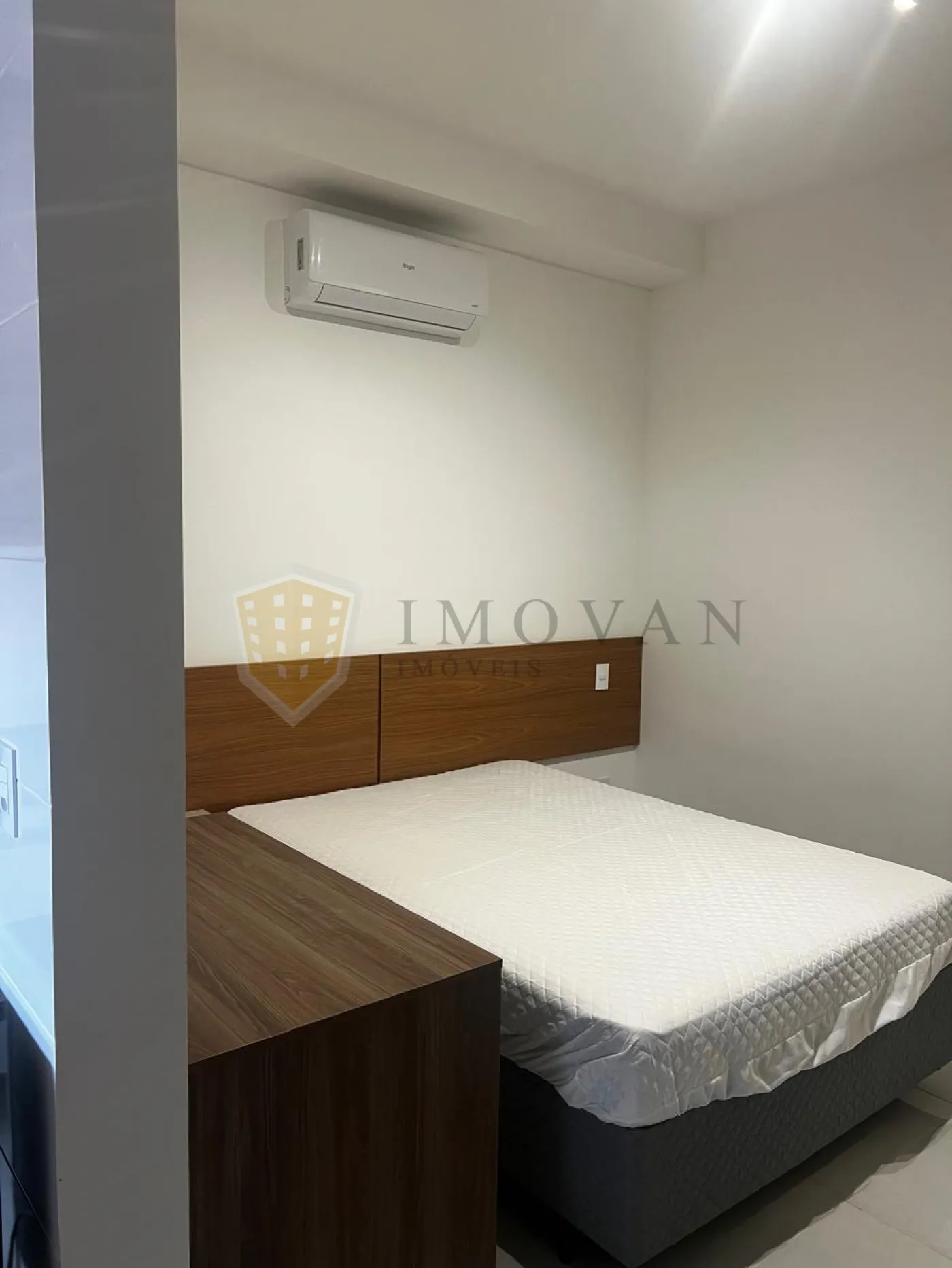 Alugar Apartamento / Kitchnet em Ribeirão Preto R$ 1.700,00 - Foto 2