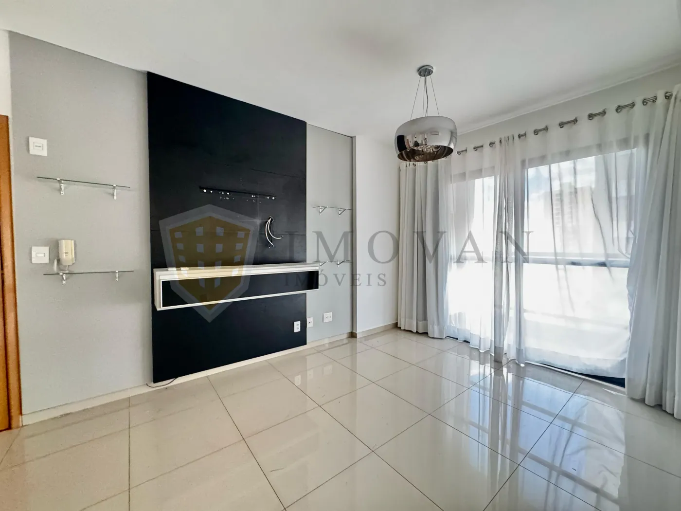 Alugar Apartamento / Padrão em Ribeirão Preto R$ 1.800,00 - Foto 2