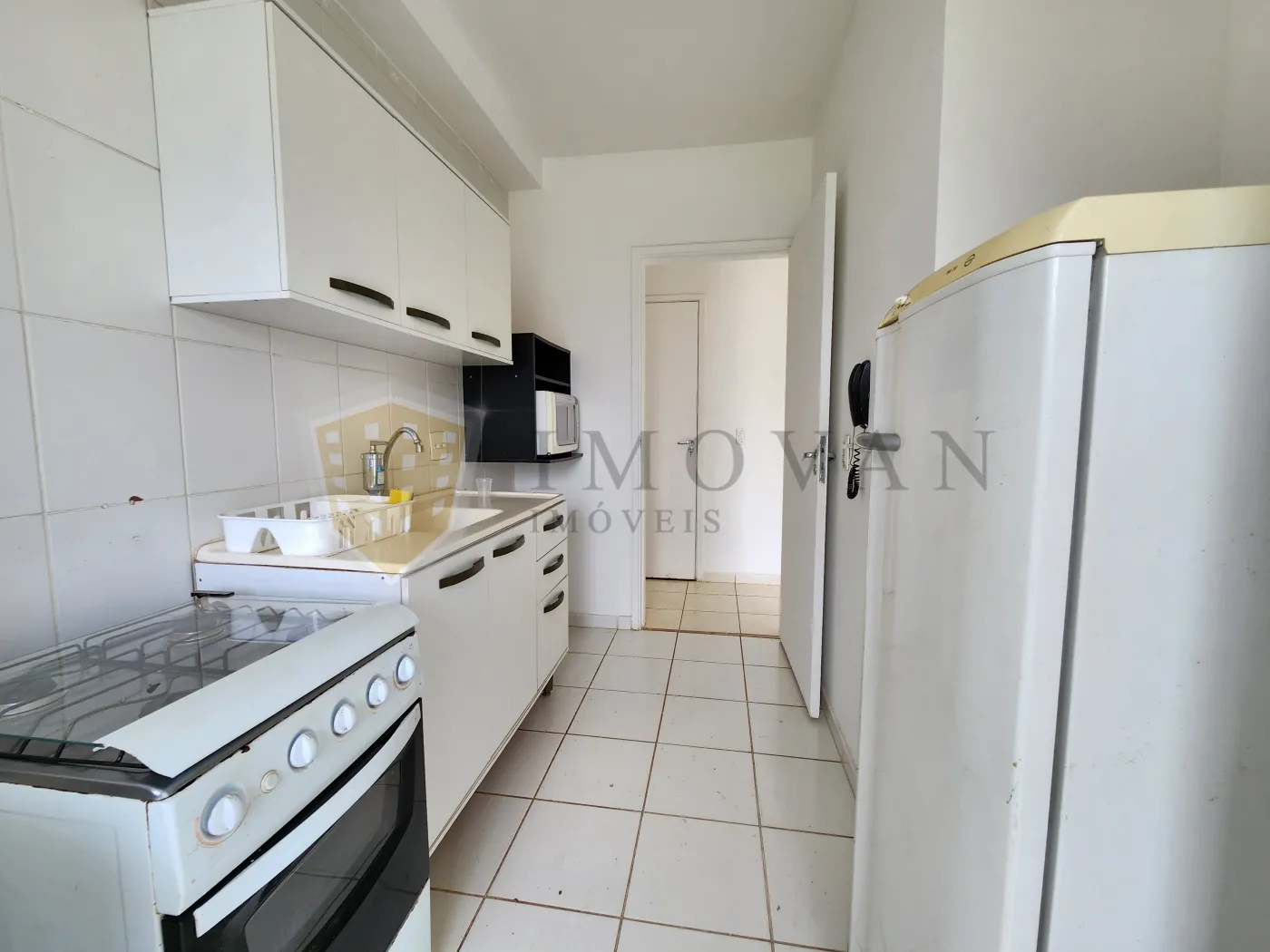 Alugar Apartamento / Padrão em Ribeirão Preto R$ 1.600,00 - Foto 3