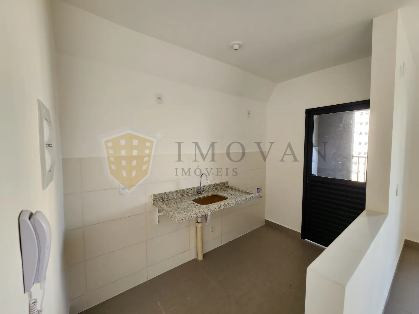 Alugar Apartamento / Padrão em Ribeirão Preto R$ 2.000,00 - Foto 2