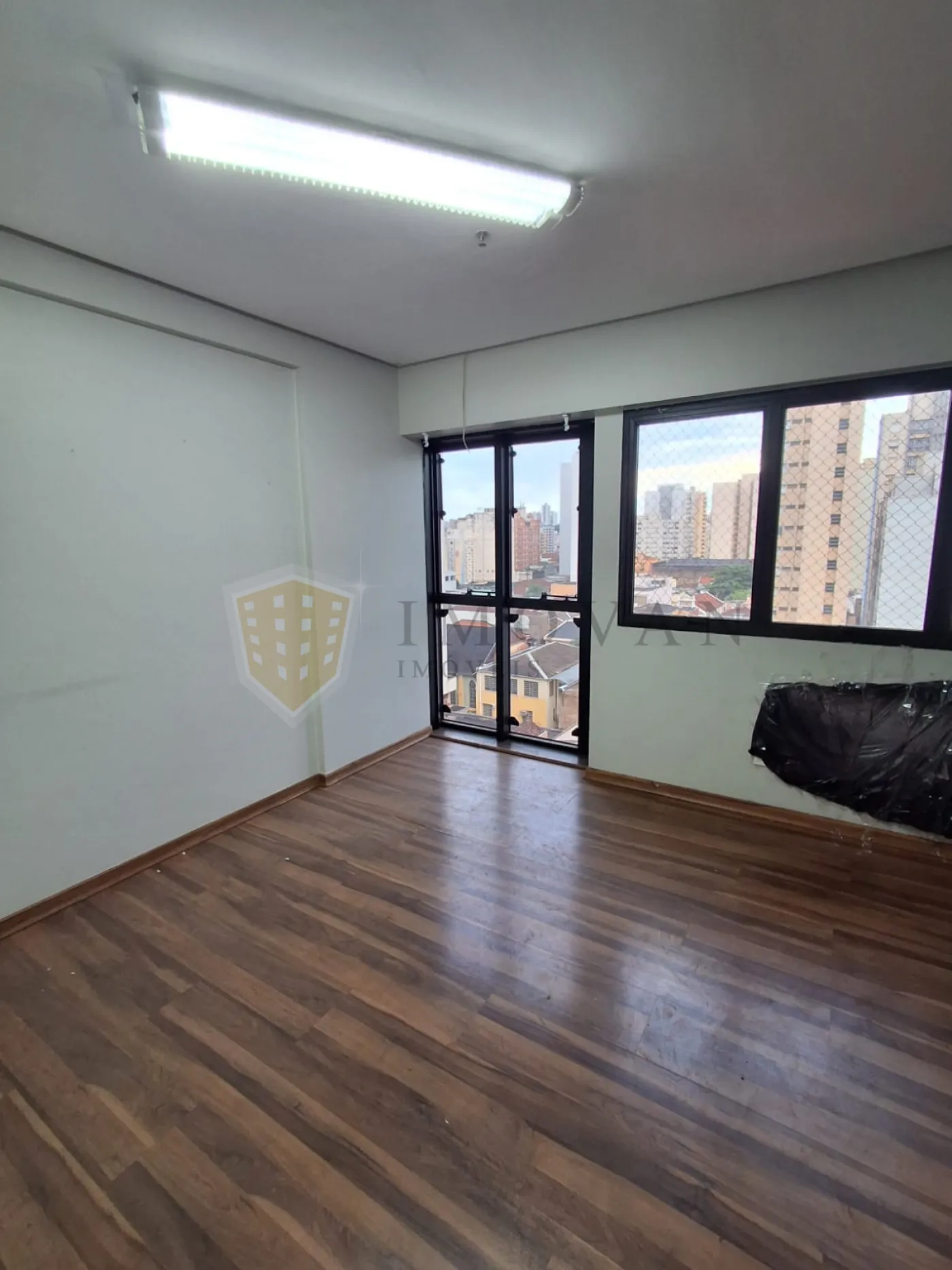 Comprar Comercial / Sala em Ribeirão Preto R$ 200.000,00 - Foto 4