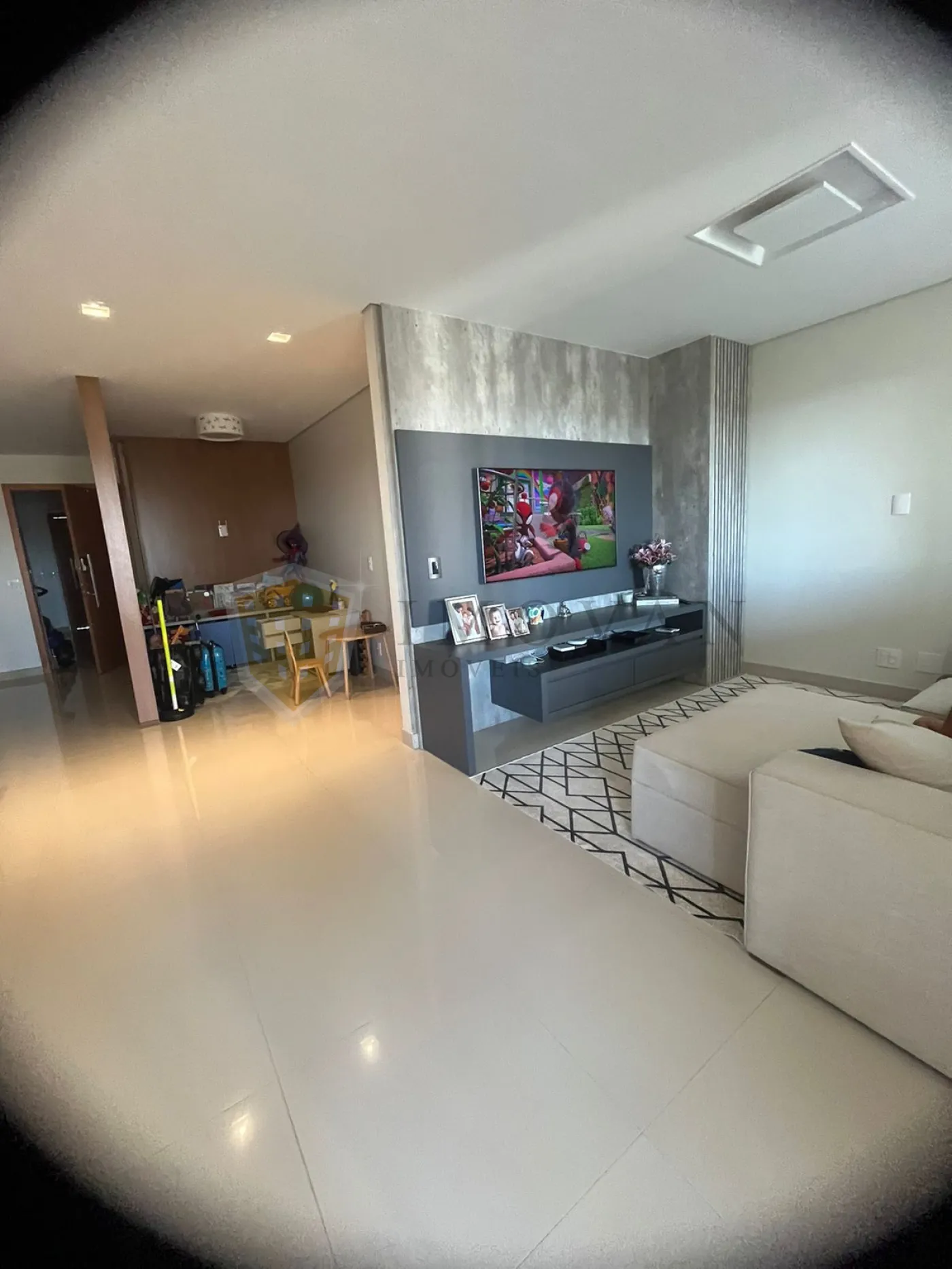 Comprar Apartamento / Padrão em Ribeirão Preto R$ 1.200.000,00 - Foto 2