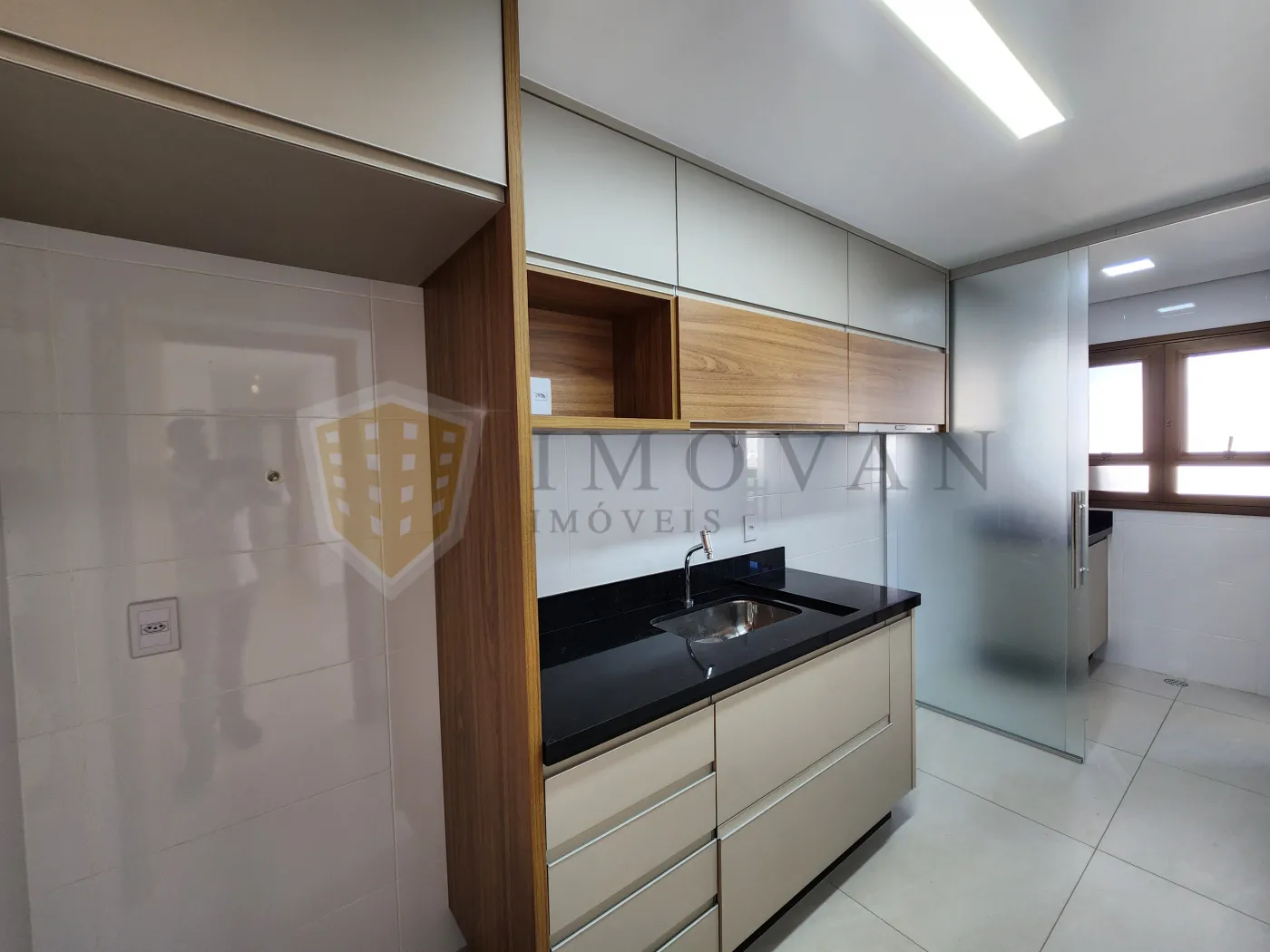 Alugar Apartamento / Padrão em Ribeirão Preto R$ 4.500,00 - Foto 3