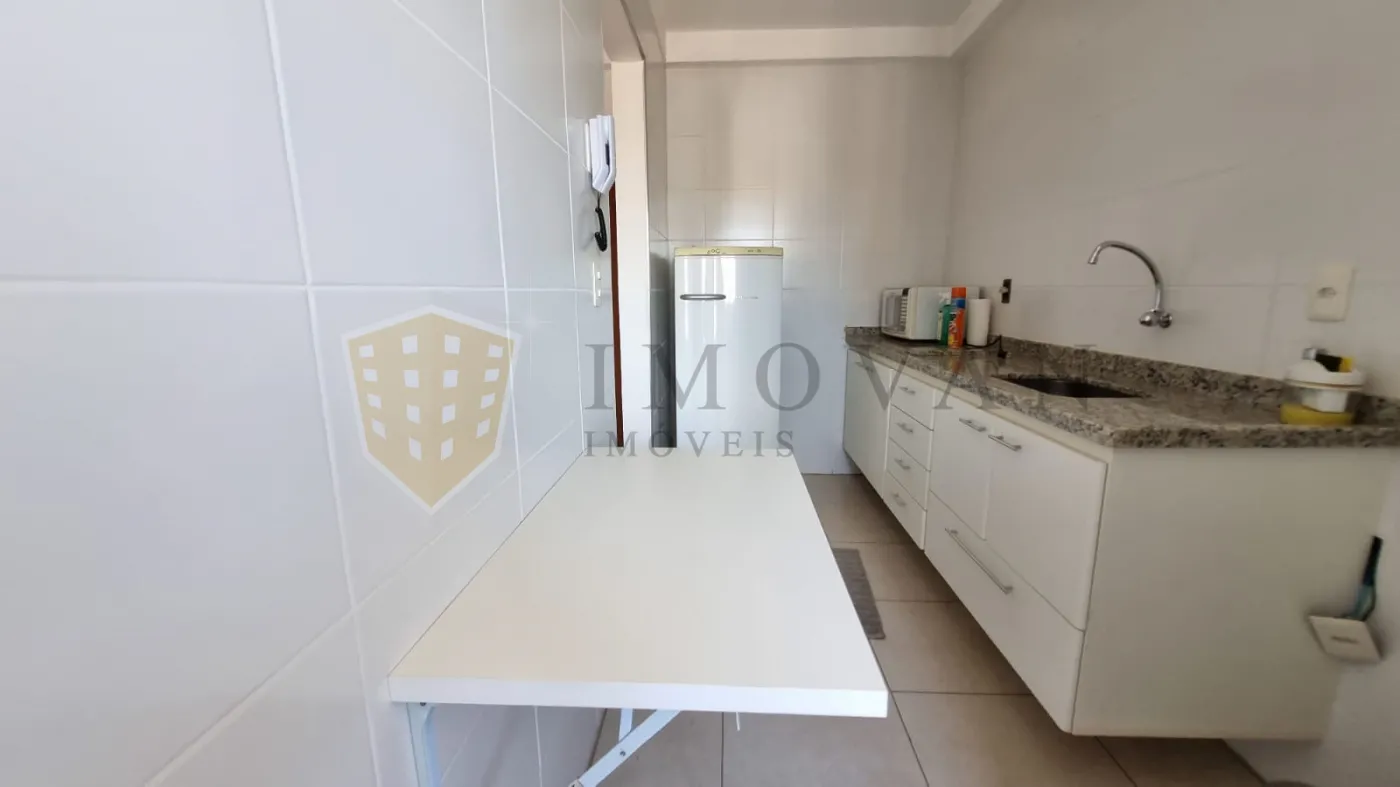 Alugar Apartamento / Padrão em Ribeirão Preto R$ 1.890,00 - Foto 4