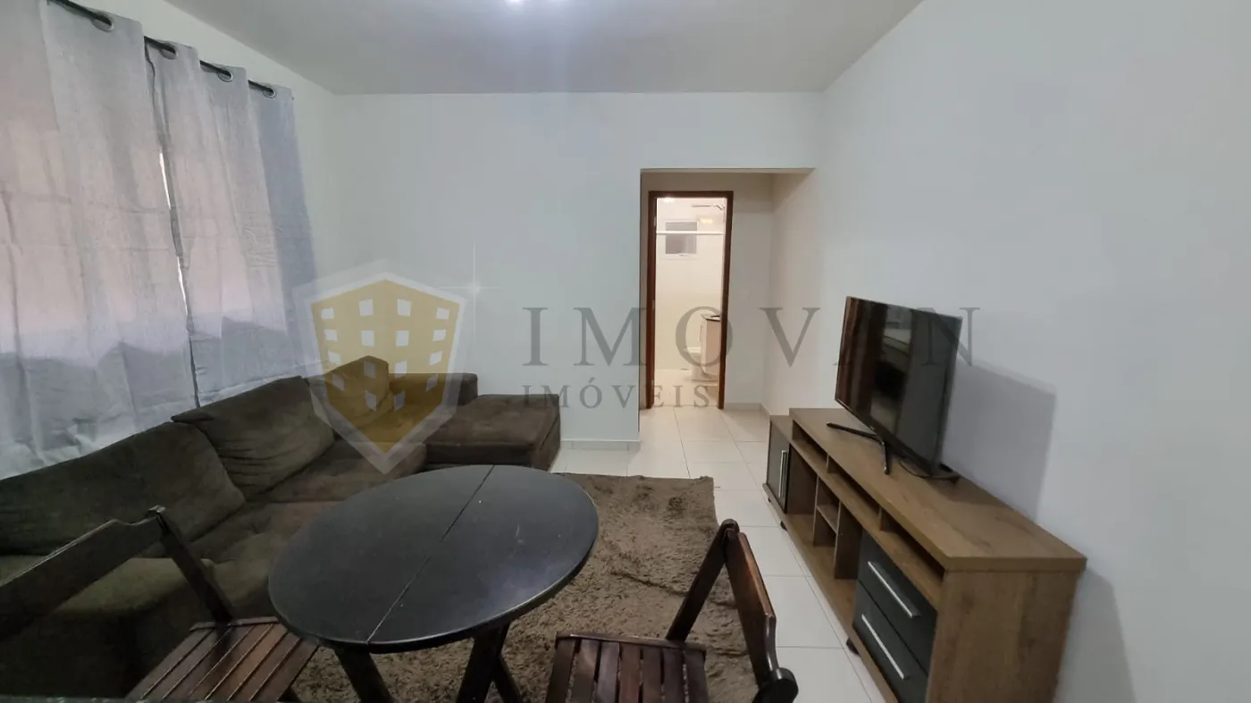 Alugar Apartamento / Padrão em Ribeirão Preto R$ 1.500,00 - Foto 2