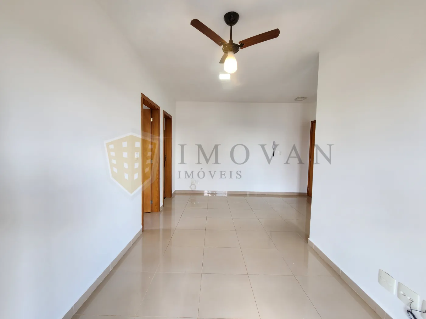 Alugar Apartamento / Padrão em Ribeirão Preto R$ 1.800,00 - Foto 6