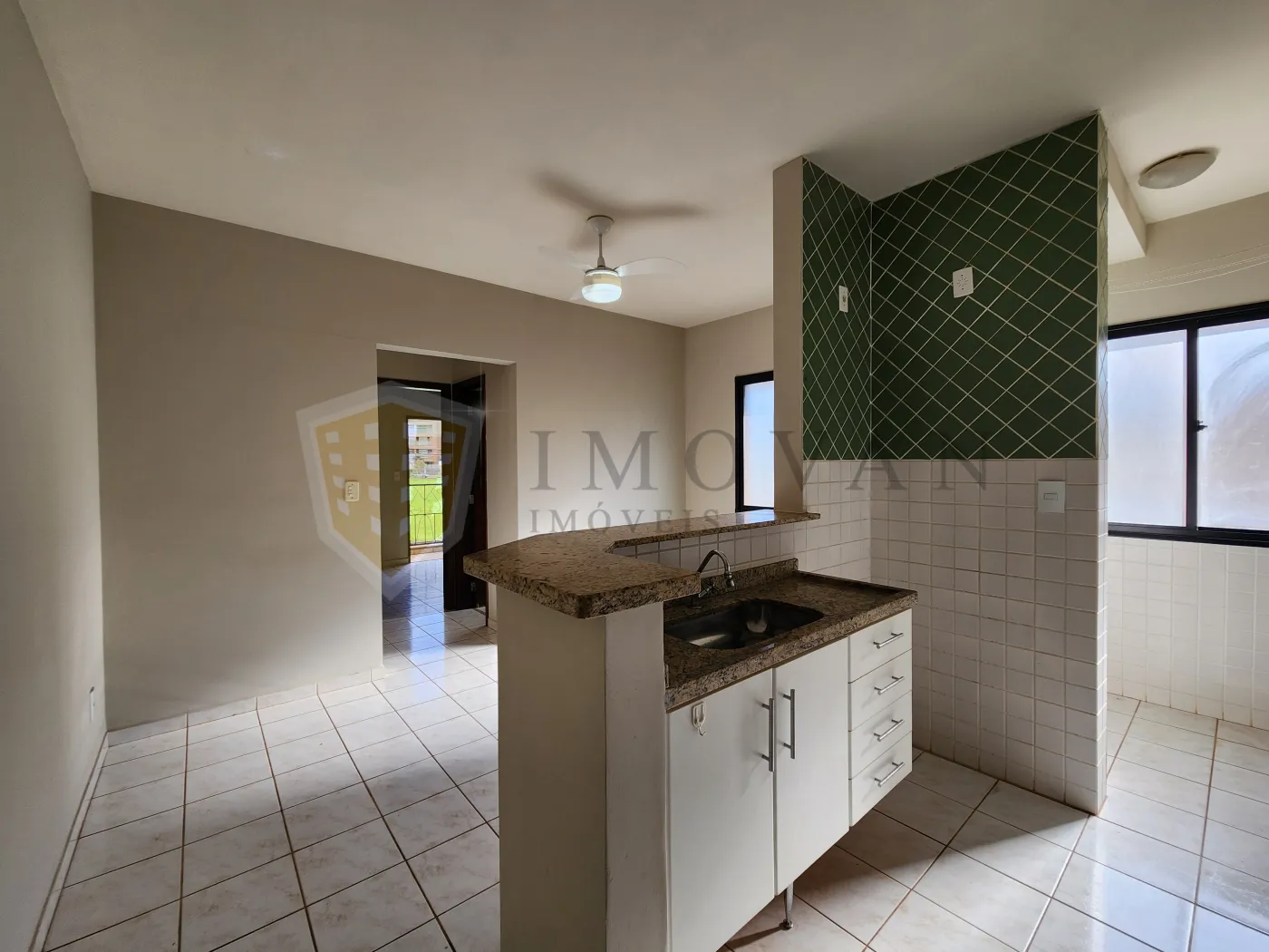 Alugar Apartamento / Padrão em Ribeirão Preto R$ 1.150,00 - Foto 4