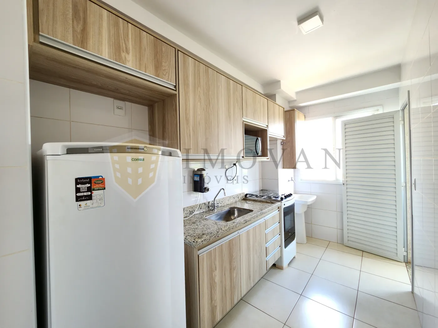 Alugar Apartamento / Padrão em Ribeirão Preto R$ 1.800,00 - Foto 3