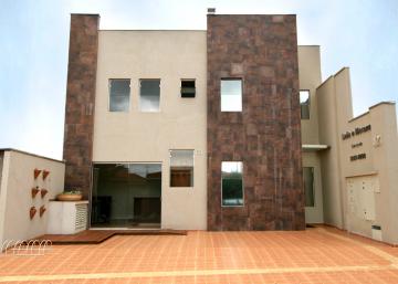 Alugar Comercial / Sala em Ribeirão Preto R$ 1.200,00 - Foto 1