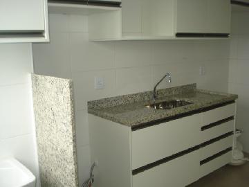 Alugar Apartamento / Padrão em Ribeirão Preto R$ 1.100,00 - Foto 5