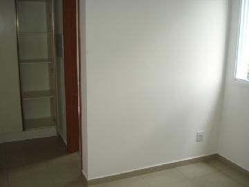 Alugar Apartamento / Padrão em Ribeirão Preto R$ 1.100,00 - Foto 11