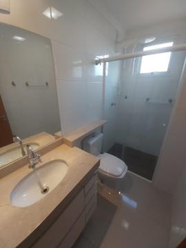 Alugar Apartamento / Padrão em Ribeirão Preto R$ 2.000,00 - Foto 12