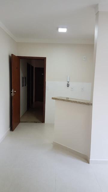 Alugar Apartamento / Padrão em Ribeirão Preto R$ 800,00 - Foto 3