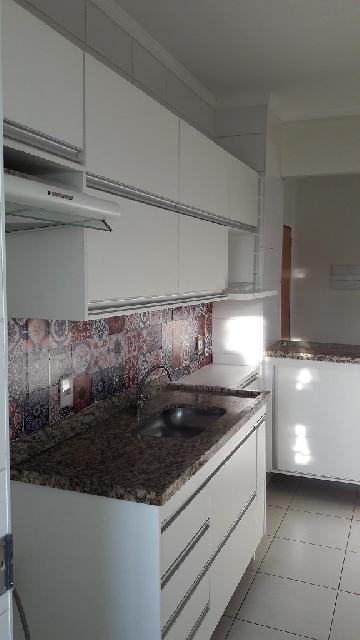 Alugar Apartamento / Padrão em Ribeirão Preto R$ 1.000,00 - Foto 6