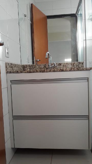 Alugar Apartamento / Padrão em Ribeirão Preto R$ 1.000,00 - Foto 8