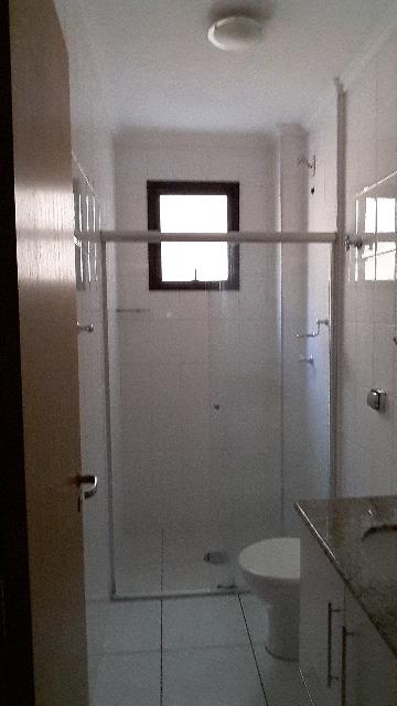 Alugar Apartamento / Padrão em Ribeirão Preto R$ 1.550,00 - Foto 11