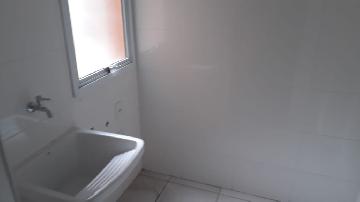 Alugar Apartamento / Padrão em Ribeirão Preto R$ 750,00 - Foto 4