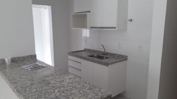 Alugar Apartamento / Padrão em Ribeirão Preto R$ 750,00 - Foto 2