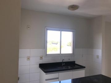 Alugar Apartamento / Padrão em Ribeirão Preto R$ 1.650,00 - Foto 2