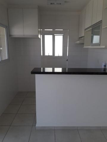 Alugar Apartamento / Padrão em Ribeirão Preto R$ 970,00 - Foto 3