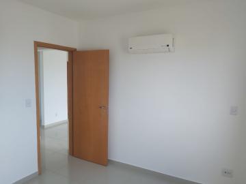 Alugar Apartamento / Padrão em Ribeirão Preto R$ 1.500,00 - Foto 13