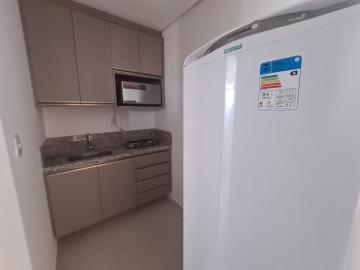 Alugar Apartamento / Flat em Ribeirão Preto R$ 1.360,00 - Foto 4