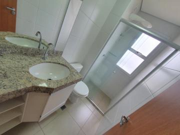 Alugar Apartamento / Padrão em Ribeirão Preto R$ 2.000,00 - Foto 9