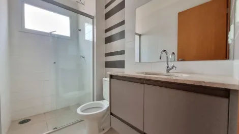 Alugar Apartamento / Padrão em Ribeirão Preto R$ 1.600,00 - Foto 7