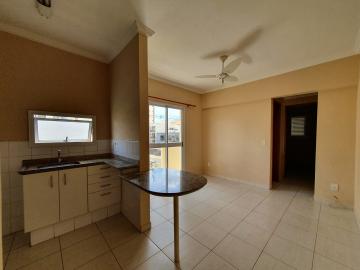 Alugar Apartamento / Padrão em Ribeirão Preto R$ 900,00 - Foto 2