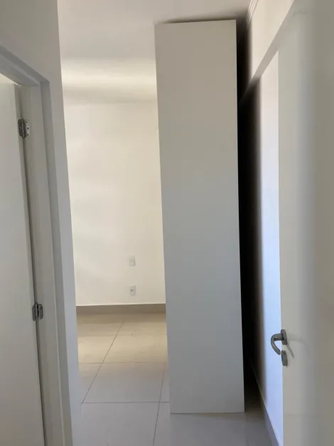 Alugar Apartamento / Padrão em Ribeirão Preto R$ 1.700,00 - Foto 11