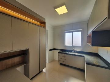 Alugar Apartamento / Padrão em Ribeirão Preto R$ 5.800,00 - Foto 2