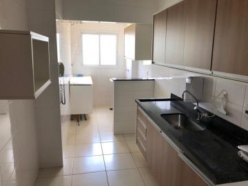 Alugar Apartamento / Padrão em Ribeirão Preto R$ 2.000,00 - Foto 3