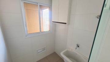 Alugar Apartamento / Padrão em Ribeirão Preto R$ 1.800,00 - Foto 3