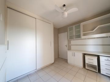 Alugar Apartamento / Padrão em Ribeirão Preto R$ 1.200,00 - Foto 8