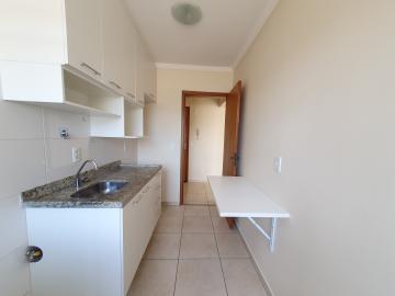 Alugar Apartamento / Padrão em Ribeirão Preto R$ 1.800,00 - Foto 3