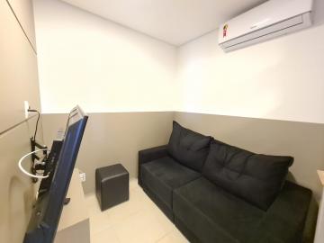 Alugar Apartamento / Flat em Ribeirão Preto R$ 2.000,00 - Foto 4