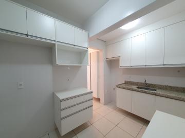 Alugar Apartamento / Padrão em Ribeirão Preto R$ 1.800,00 - Foto 4