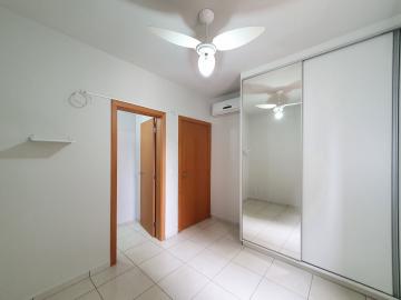 Alugar Apartamento / Padrão em Ribeirão Preto R$ 1.800,00 - Foto 9