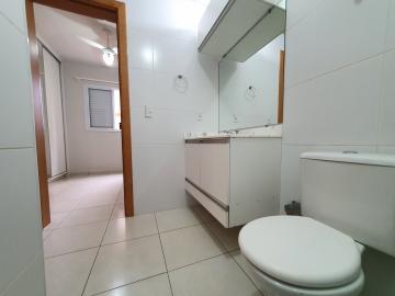 Alugar Apartamento / Padrão em Ribeirão Preto R$ 1.800,00 - Foto 15