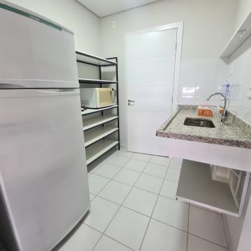 Alugar Apartamento / Kitchnet em Ribeirão Preto R$ 1.300,00 - Foto 6