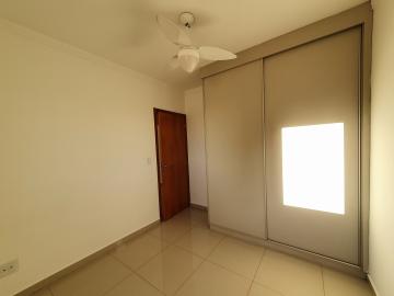 Alugar Apartamento / Padrão em Ribeirão Preto R$ 1.200,00 - Foto 9