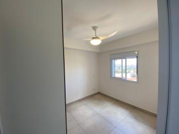 Alugar Apartamento / Padrão em Ribeirão Preto R$ 1.900,00 - Foto 11