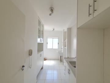 Alugar Apartamento / Padrão em Ribeirão Preto R$ 1.700,00 - Foto 3