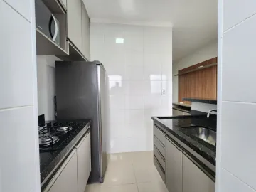 Alugar Apartamento / Padrão em Ribeirão Preto R$ 1.600,00 - Foto 3