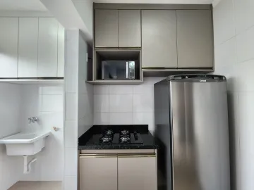 Alugar Apartamento / Padrão em Ribeirão Preto R$ 1.600,00 - Foto 5