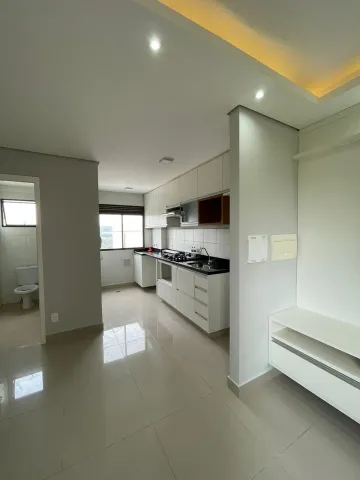 Apartamento / Padrão em Bonfim Paulista 