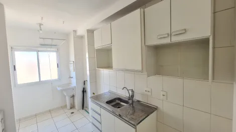 Alugar Apartamento / Padrão em Ribeirão Preto R$ 1.300,00 - Foto 4