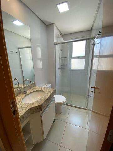 Alugar Apartamento / Padrão em Ribeirão Preto R$ 1.600,00 - Foto 8