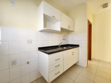 Alugar Apartamento / Padrão em Ribeirão Preto R$ 1.500,00 - Foto 3