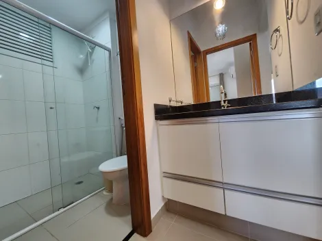 Alugar Apartamento / Padrão em Ribeirão Preto R$ 1.700,00 - Foto 12